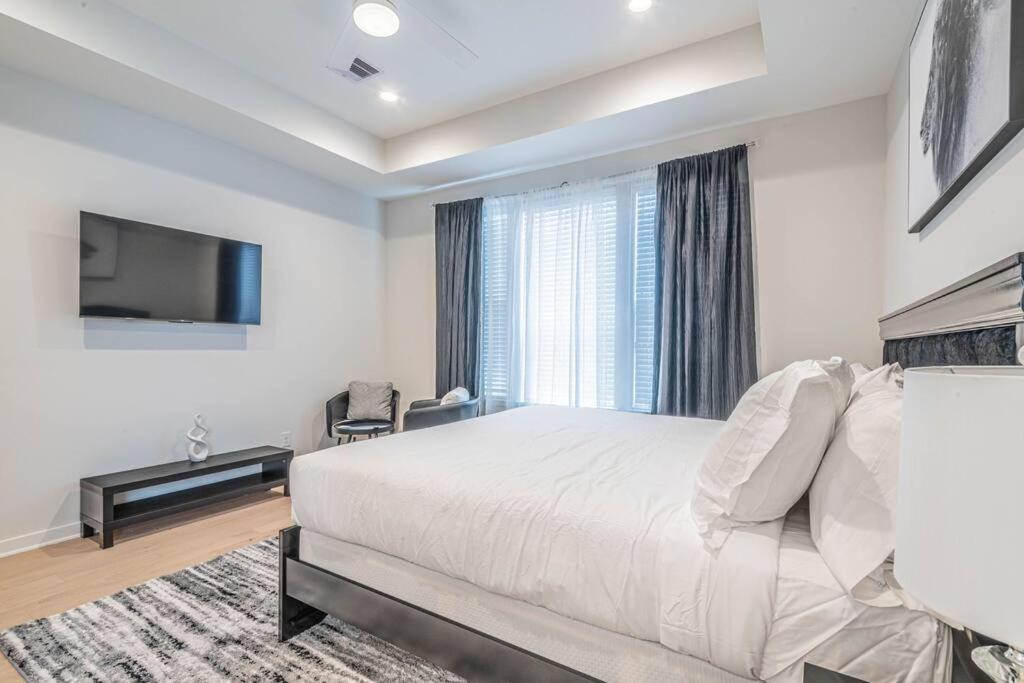 Charming 3-Bedroom Luxury Home Near Downtown, Nrg, Galleria & Medical Center 휴스턴 외부 사진