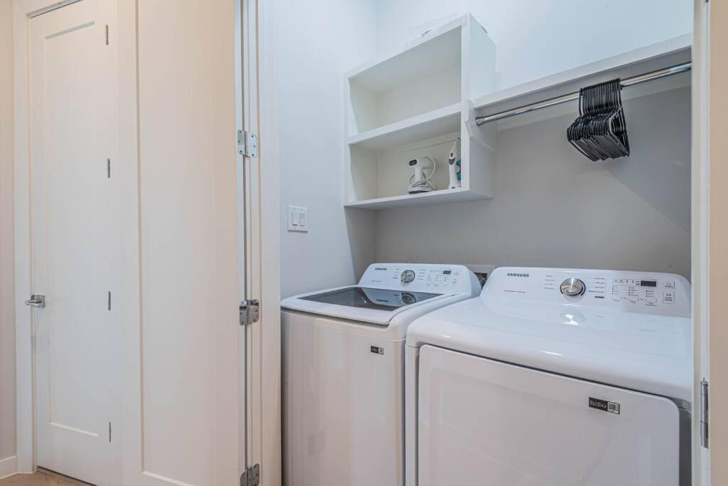 Charming 3-Bedroom Luxury Home Near Downtown, Nrg, Galleria & Medical Center 휴스턴 외부 사진