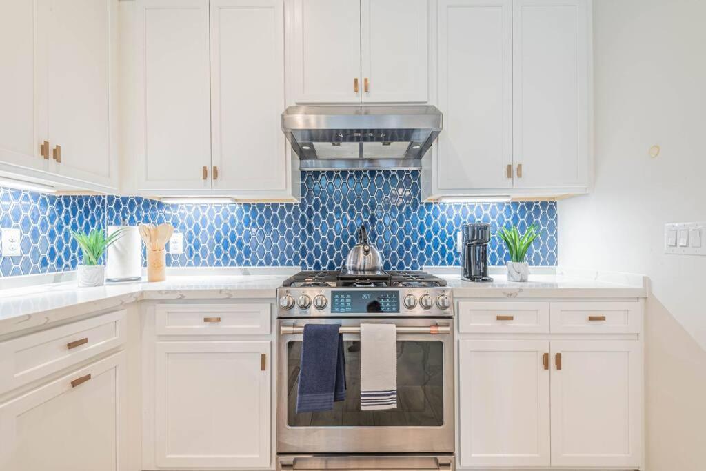Charming 3-Bedroom Luxury Home Near Downtown, Nrg, Galleria & Medical Center 휴스턴 외부 사진